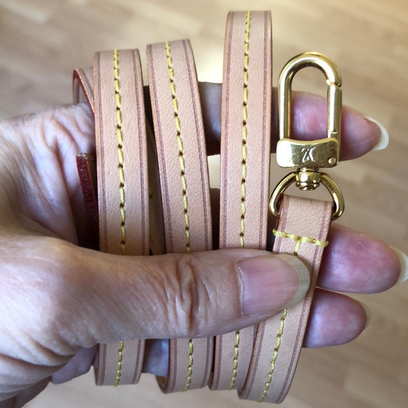 Louis Vuitton Favorite MM - Picture 2 of 16